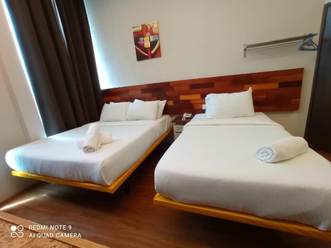The Riverbank Hotel Kuantan Eksteriør billede