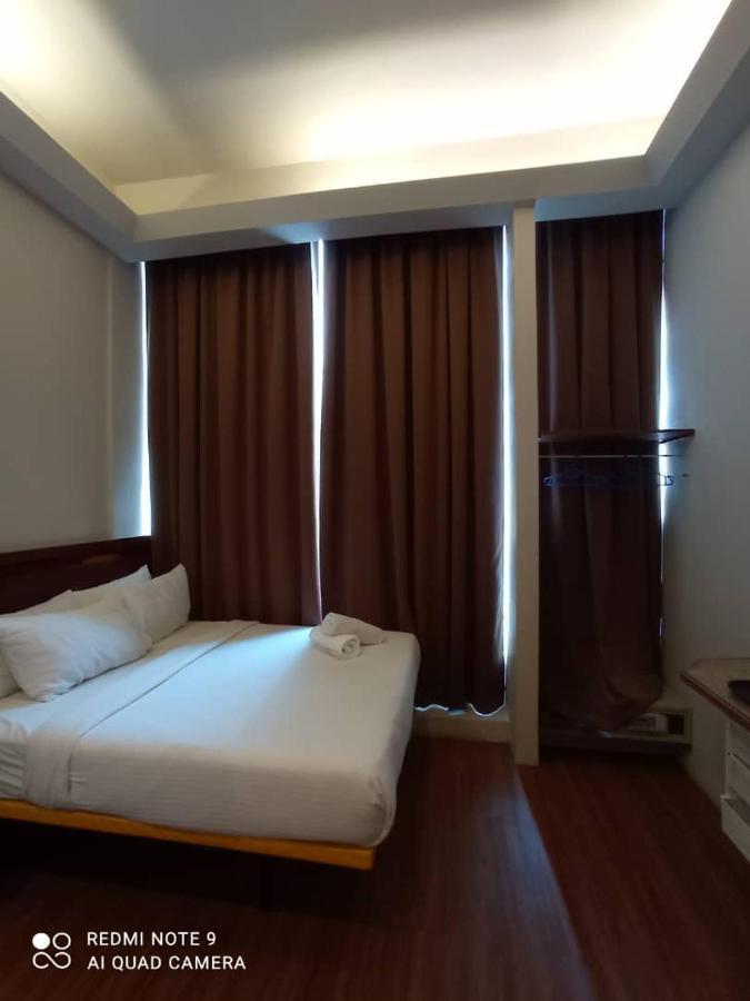 The Riverbank Hotel Kuantan Eksteriør billede