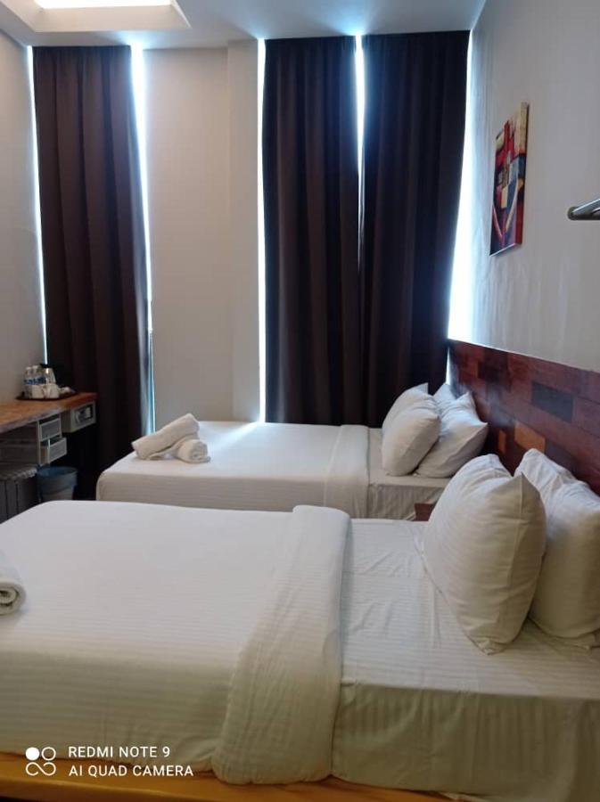 The Riverbank Hotel Kuantan Eksteriør billede