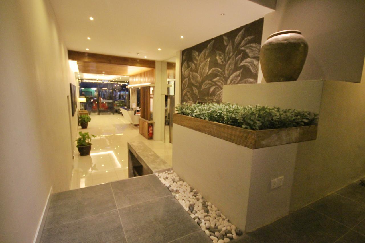 The Riverbank Hotel Kuantan Eksteriør billede